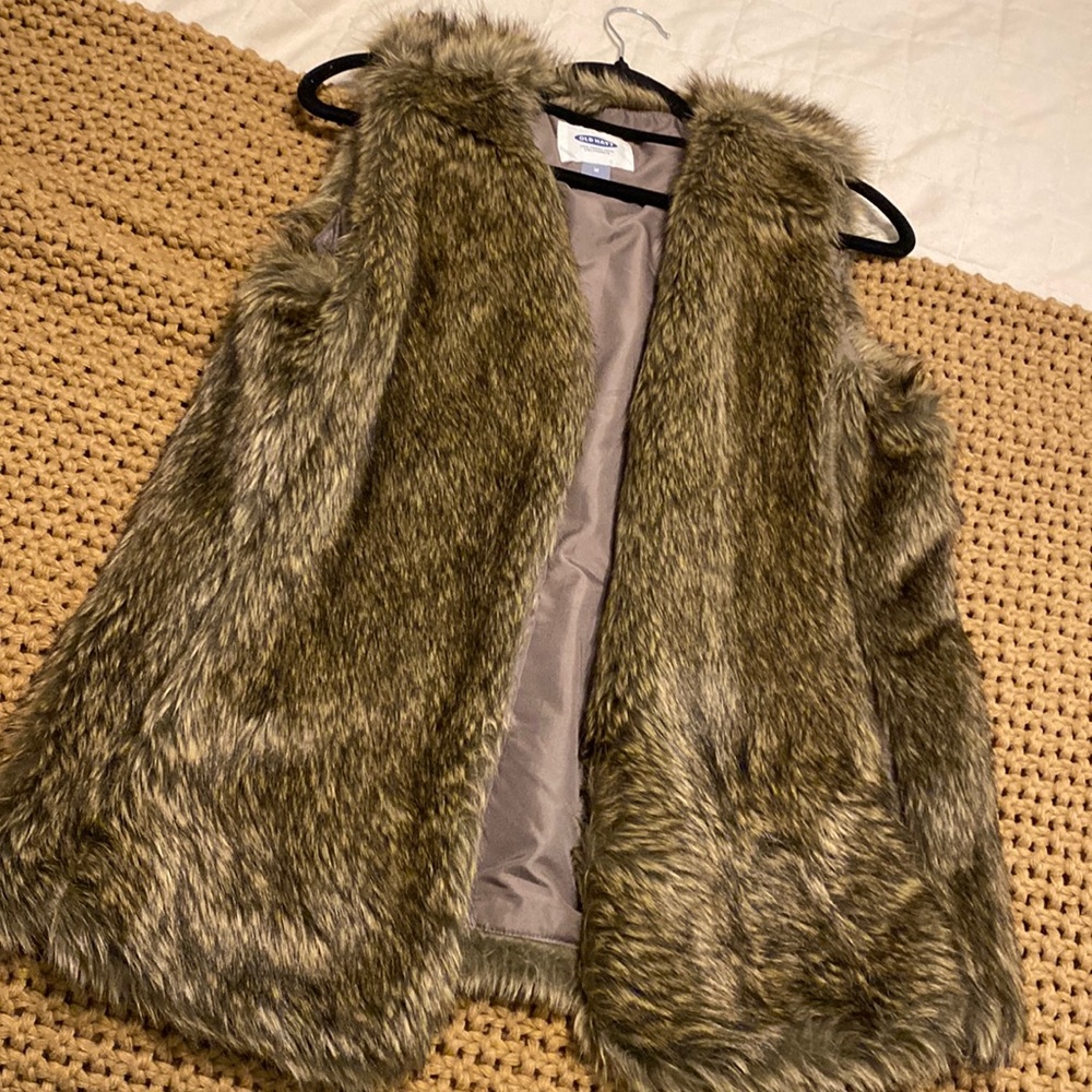 Faux fur vest
